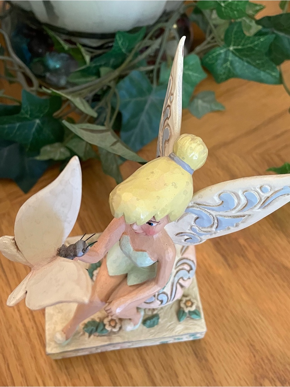 Jim Shore Tinkerbell Passionate Pixie w/ Butterfly Figurine - Picture 3 of 8
